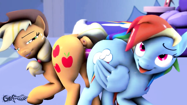 Май Литл Пони делят двухсторонний дилдо