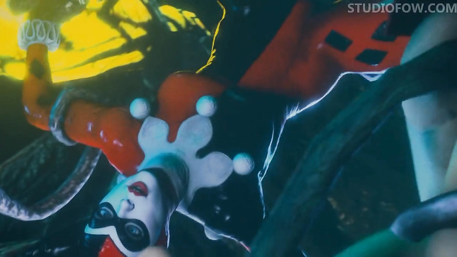 Плющ тентаклями имеет Харли Квин