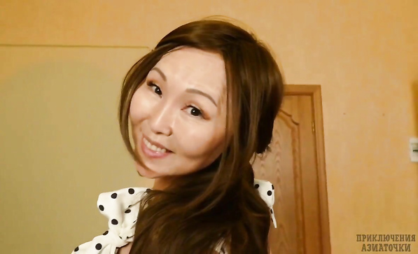 Казахская мамка в порыве страсти