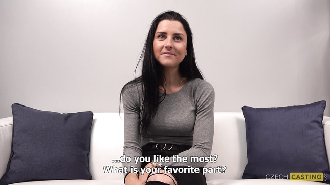 Чешская нимфа: первый раз в объятиях страсти